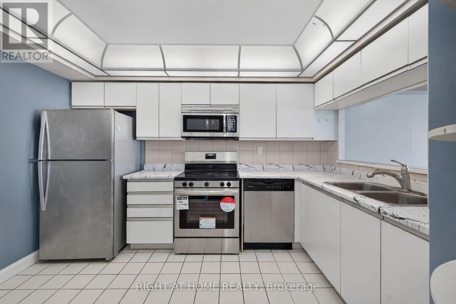 708 - 22 Hanover Road, Brampton, Ontario L6S 5K7 - Photo 12 - W13886460