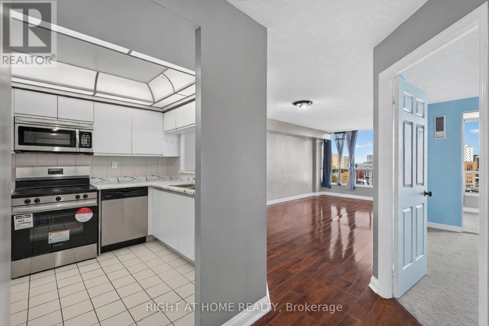 708 - 22 Hanover Road, Brampton, Ontario L6S 5K7 - Photo 13 - W13886460