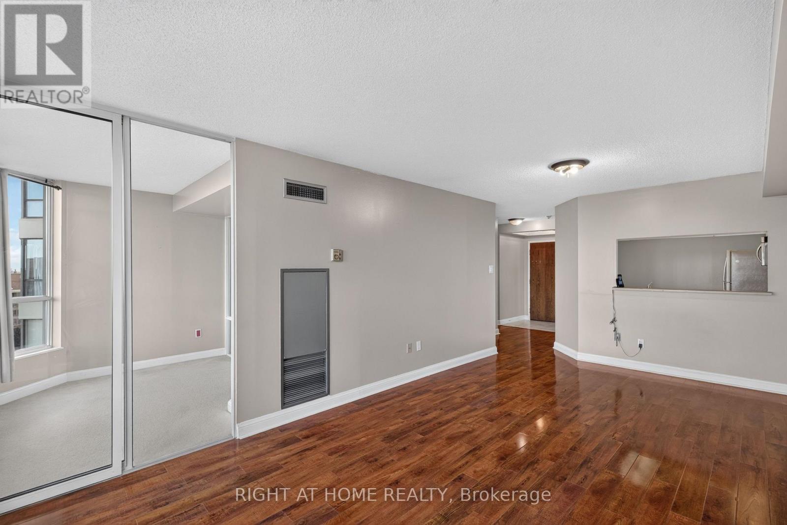708 - 22 Hanover Road, Brampton, Ontario L6S 5K7 - Photo 17 - W13886460