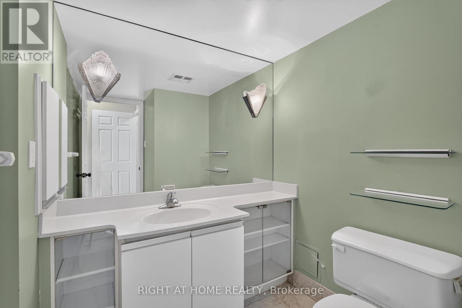 708 - 22 Hanover Road, Brampton, Ontario L6S 5K7 - Photo 26 - W13886460