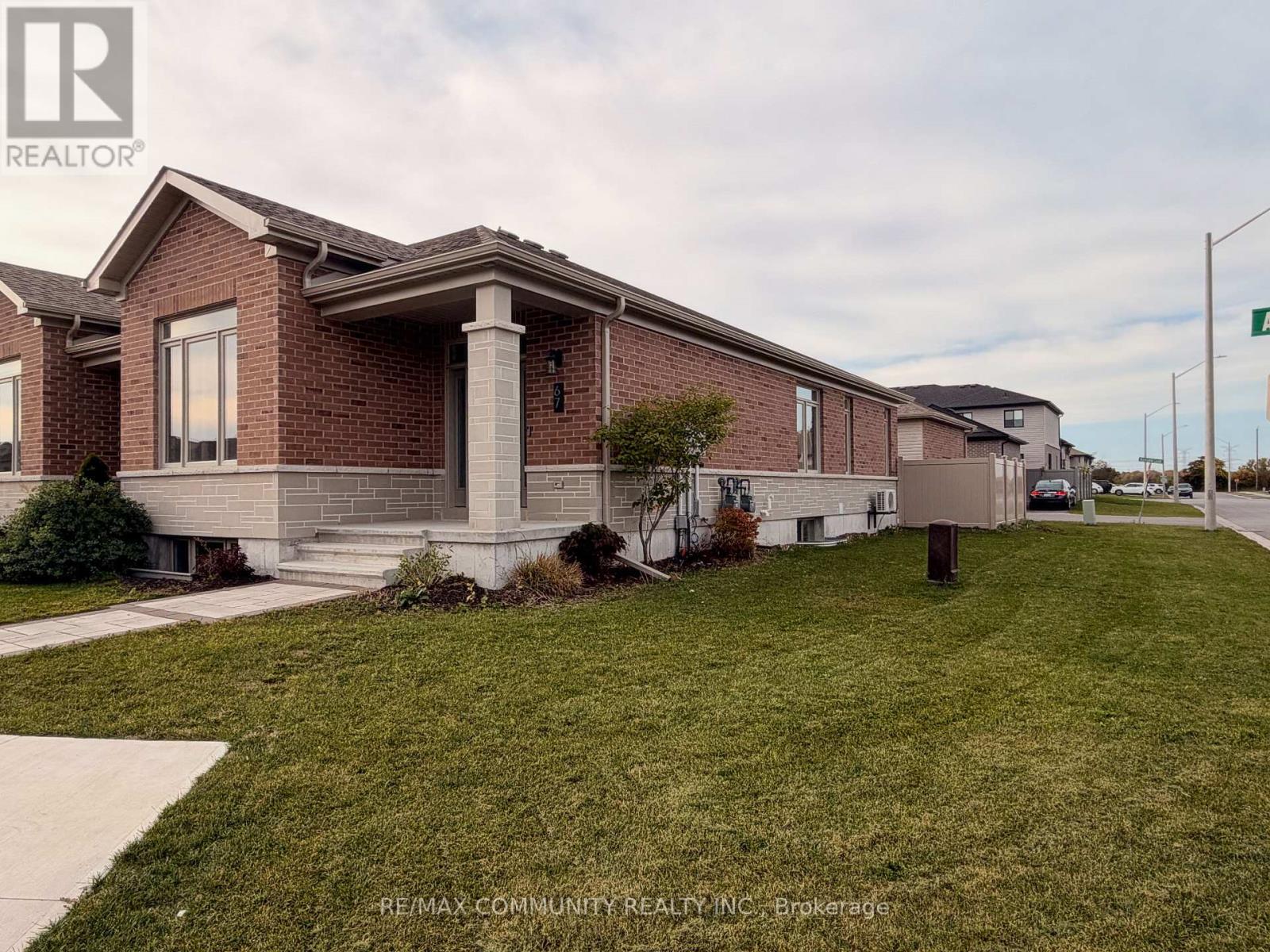 67 Athabaska Drive, Belleville, Ontario  K8N 0T1 - Photo 3 - X13570470