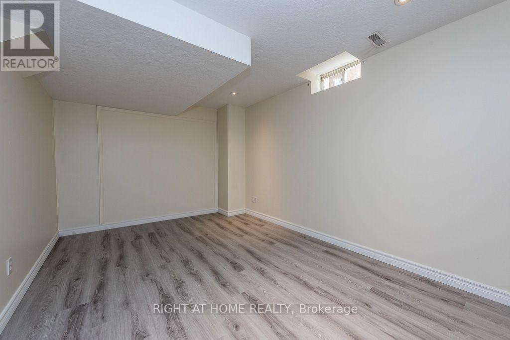 975 Mantle Crescent, Mississauga, Ontario L5V 2G3 - Photo 43 - W13879648