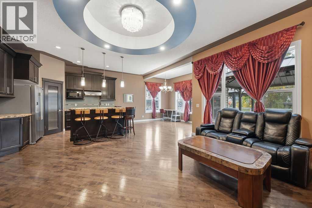 290 Valleyview Court Se, Calgary, Alberta  T2B 0K7 - Photo 11 - A2343774