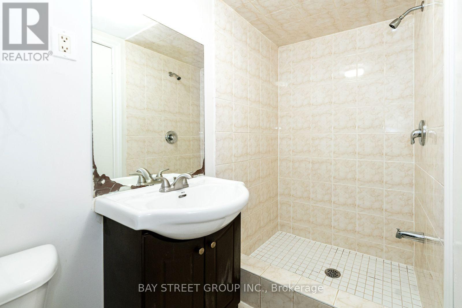 42 Faye Drive, Toronto, Ontario  M2J 3S6 - Photo 31 - C13879454