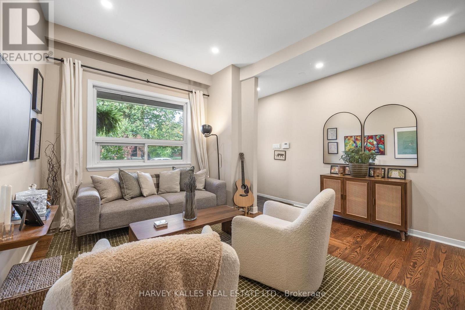 495 Roxton Road, Toronto, Ontario M6G 3R5 - Photo 5 - C13886498