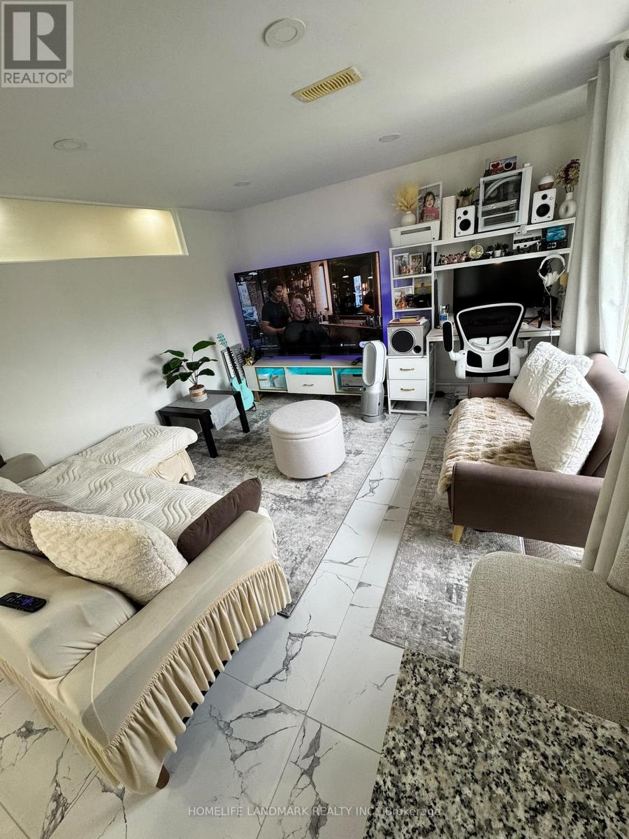 BASEMENT - 18 FAYE DRIVE S, Toronto, Ontario