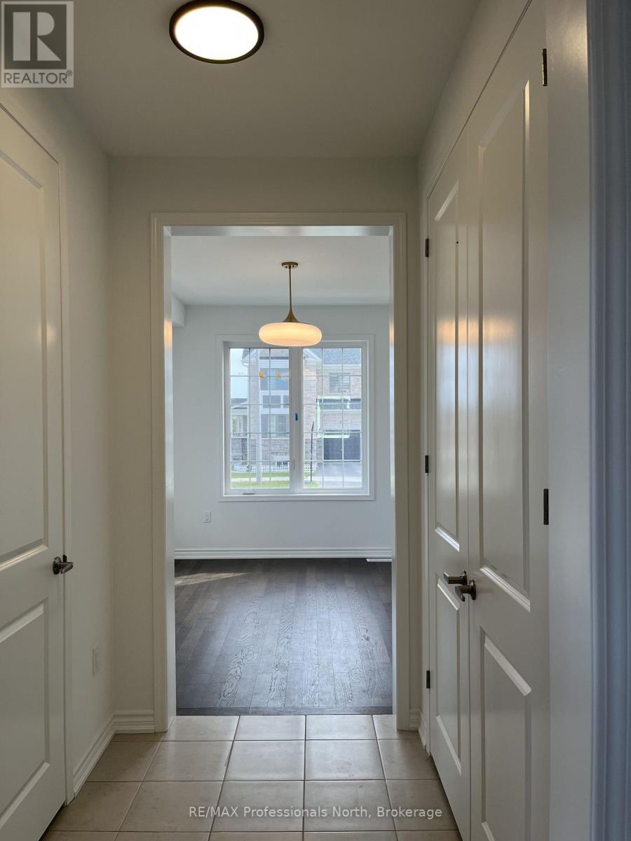 62 Lower Street, Barrie, Ontario  L9J 0B7 - Photo 11 - S13886488
