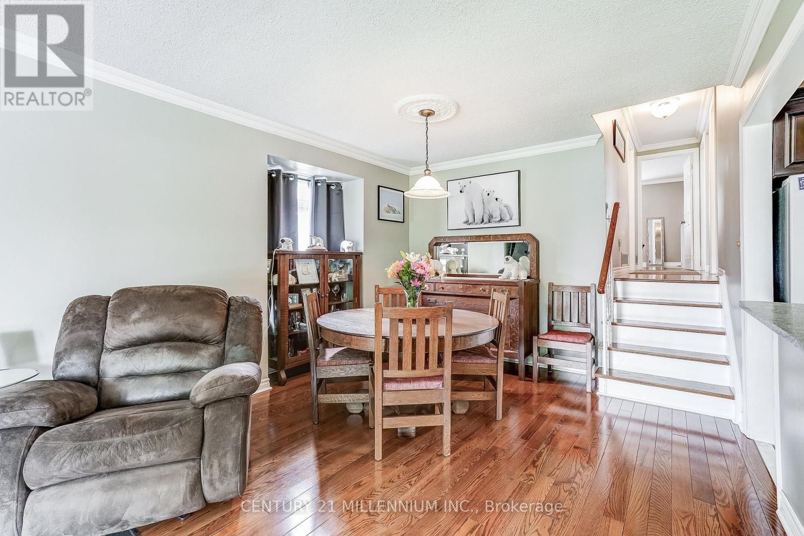 72 Glebe Crescent, Brampton, Ontario  L6S 1G1 - Photo 11 - W13886484