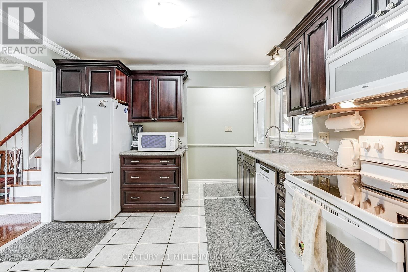 72 Glebe Crescent, Brampton, Ontario  L6S 1G1 - Photo 14 - W13886484