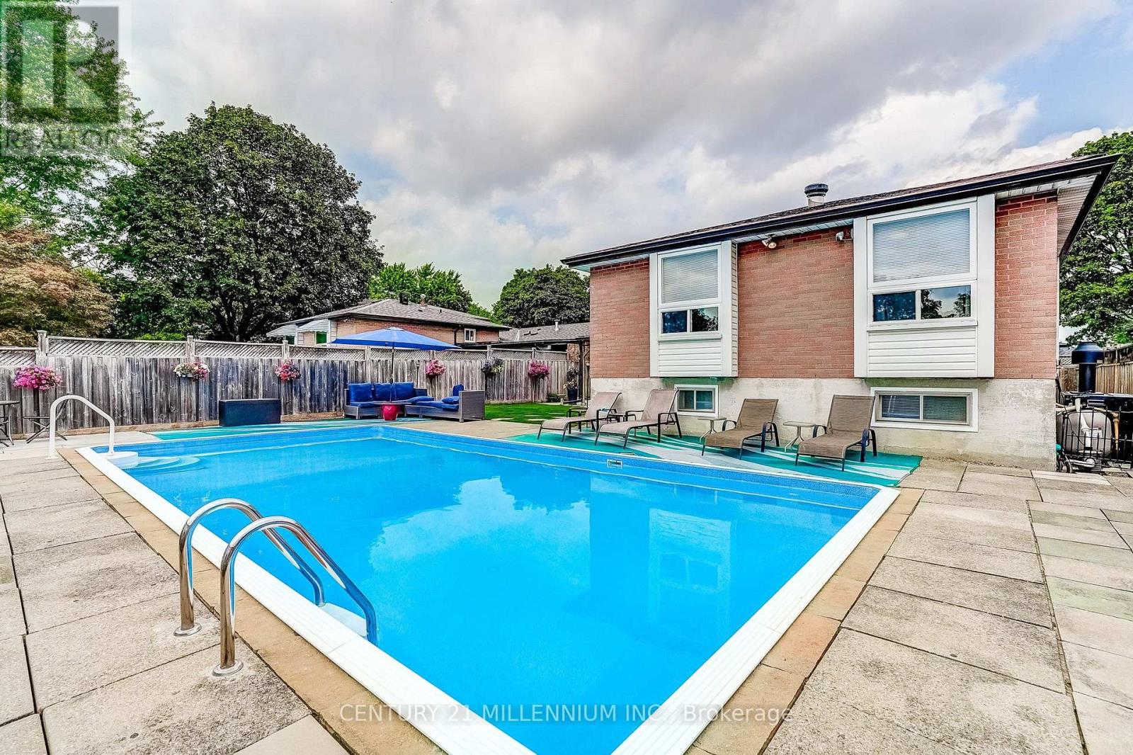 72 Glebe Crescent, Brampton, Ontario  L6S 1G1 - Photo 40 - W13886484