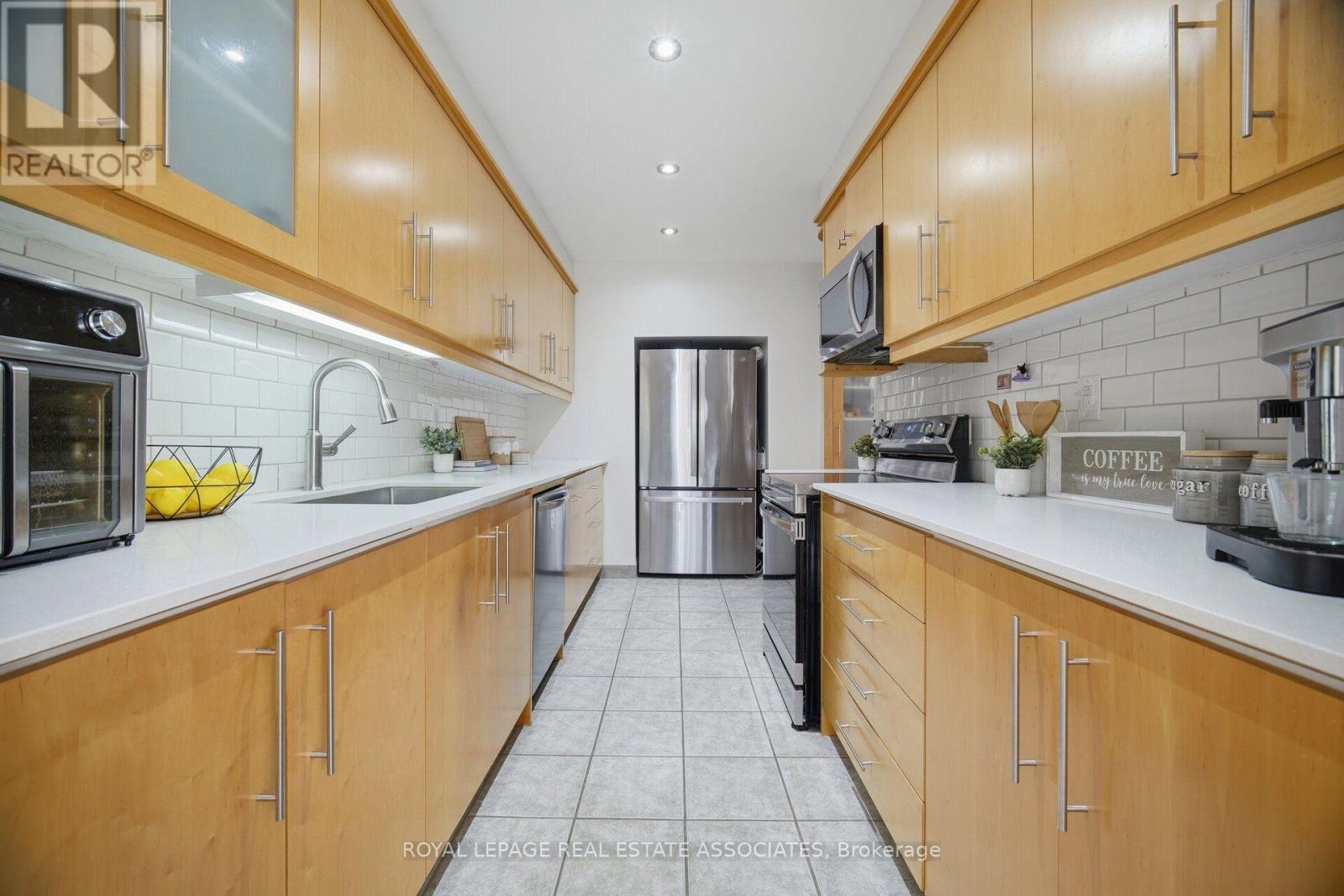 4002 Bishopstoke Lane, Mississauga, Ontario  L4Z 1J2 - Photo 21 - W13886486