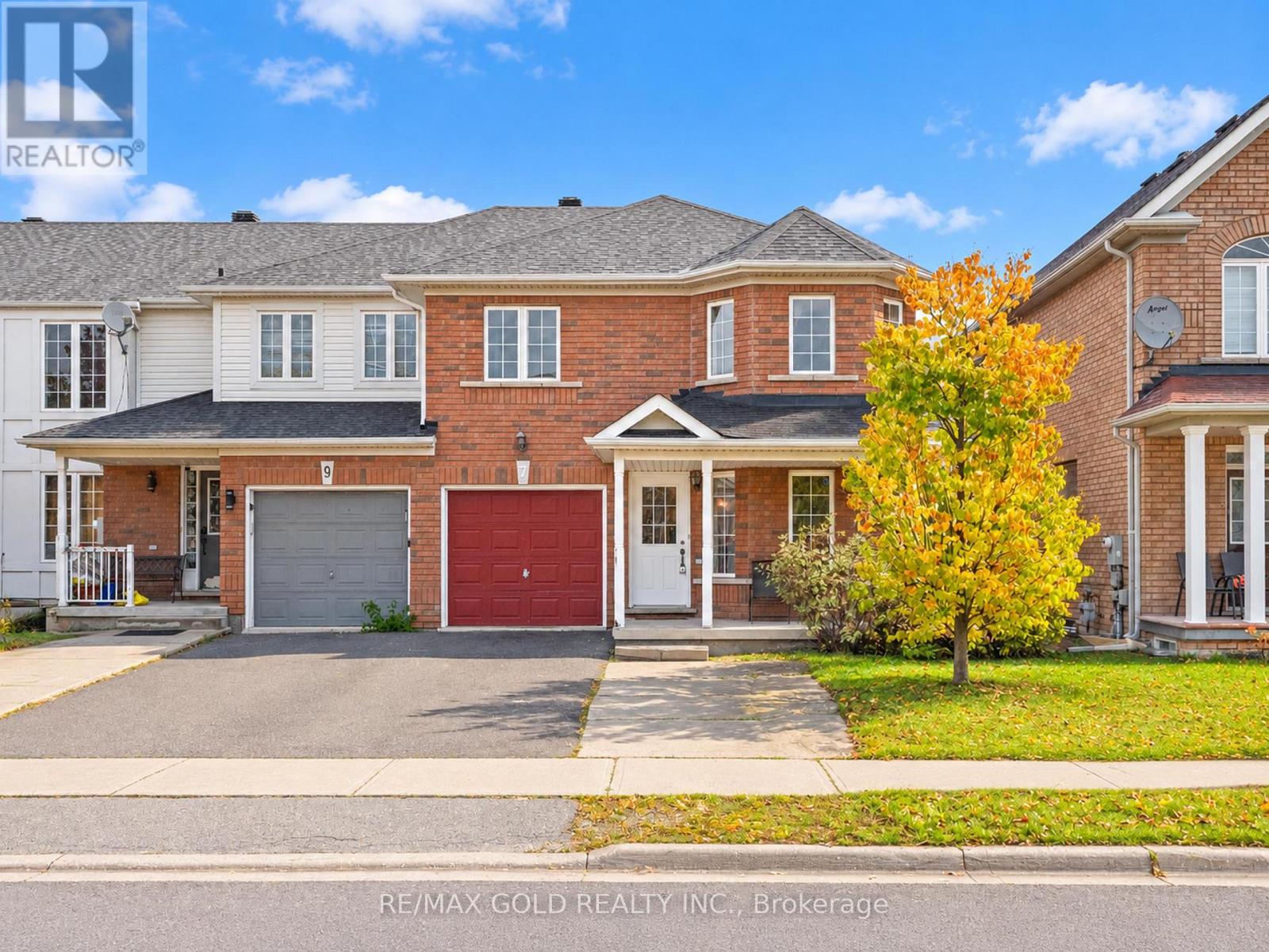 7 FROSTBITE LANE, Brampton, Ontario