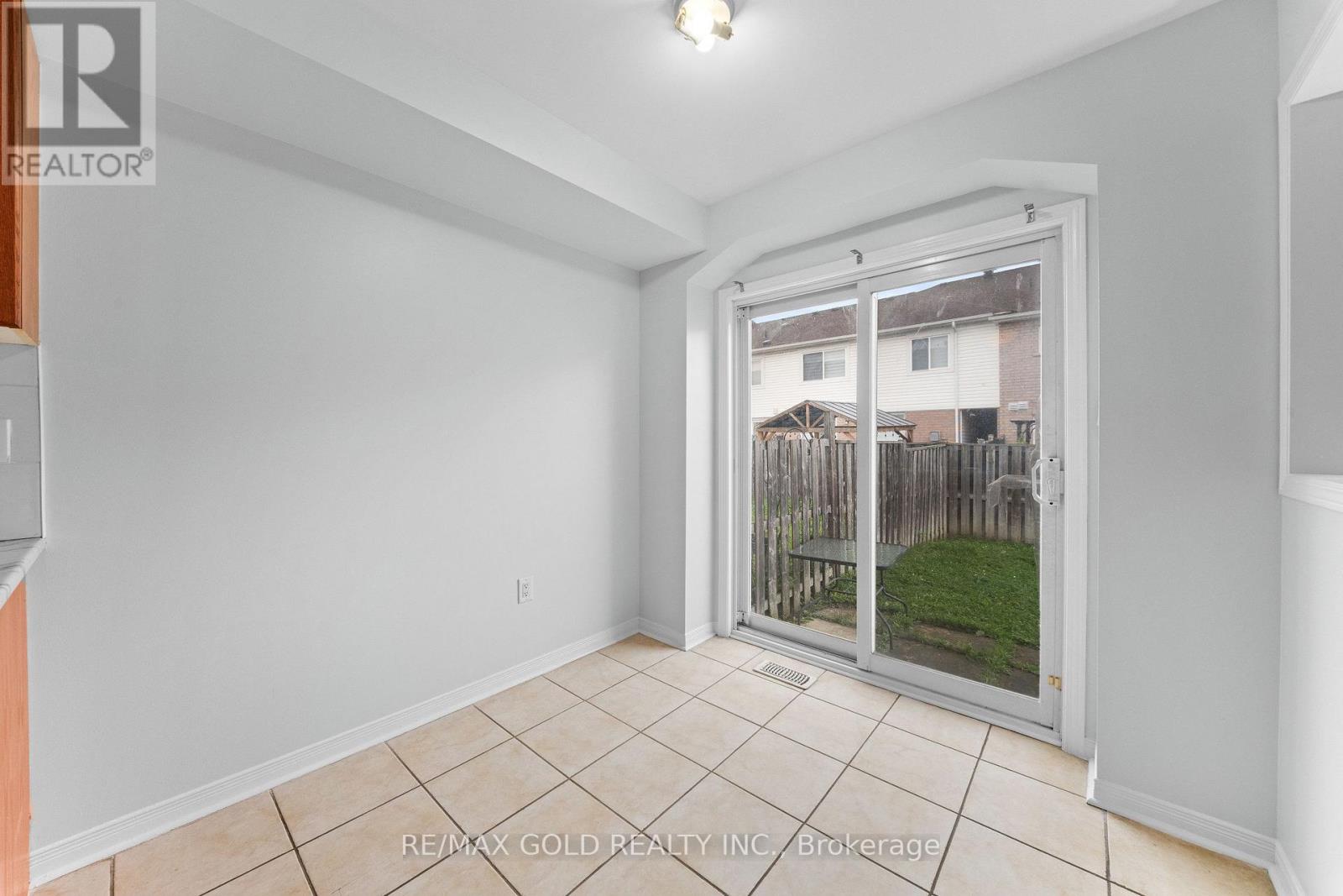 7 Frostbite Lane, Brampton, Ontario  L6R 3L6 - Photo 17 - W13886494