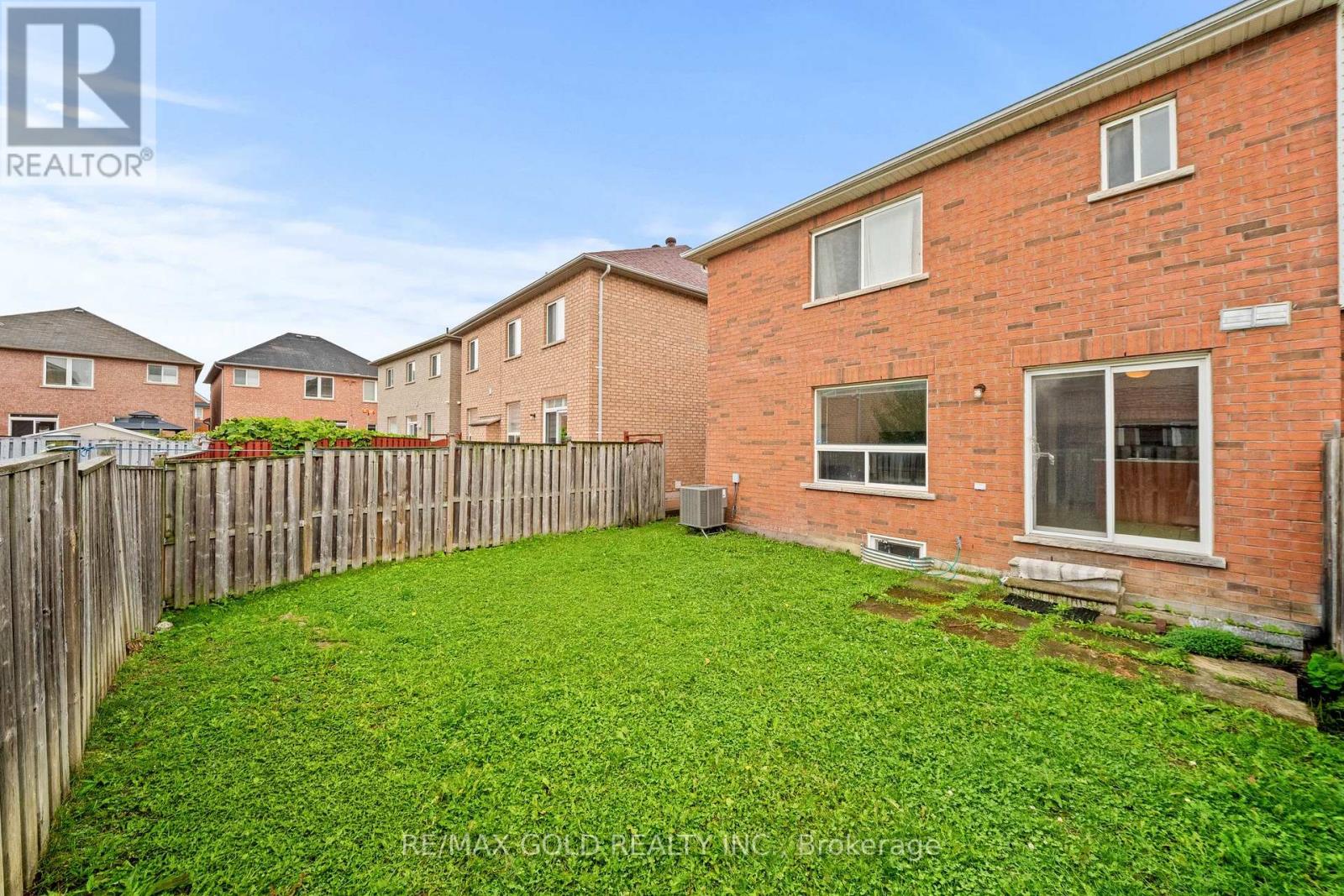 7 Frostbite Lane, Brampton, Ontario  L6R 3L6 - Photo 43 - W13886494
