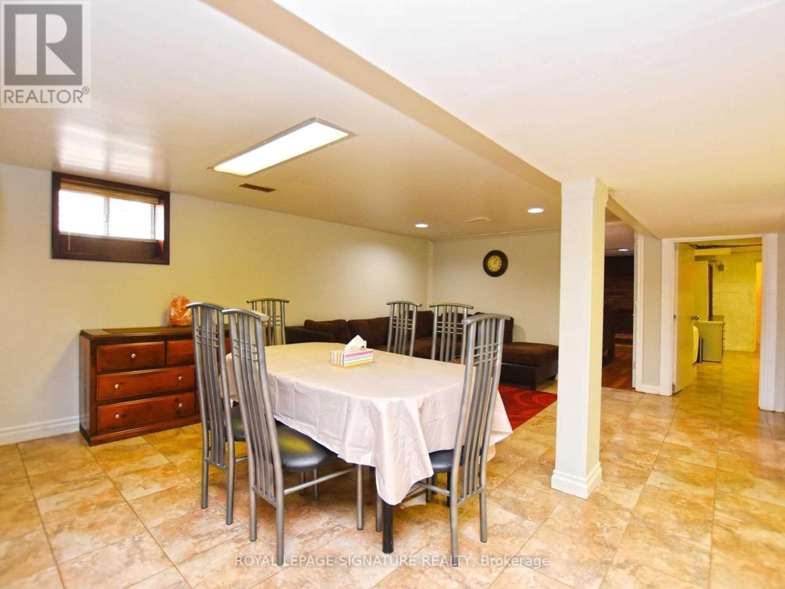 103 Richardson Avenue, Toronto, Ontario  M6M 3S2 - Photo 24 - W13886512