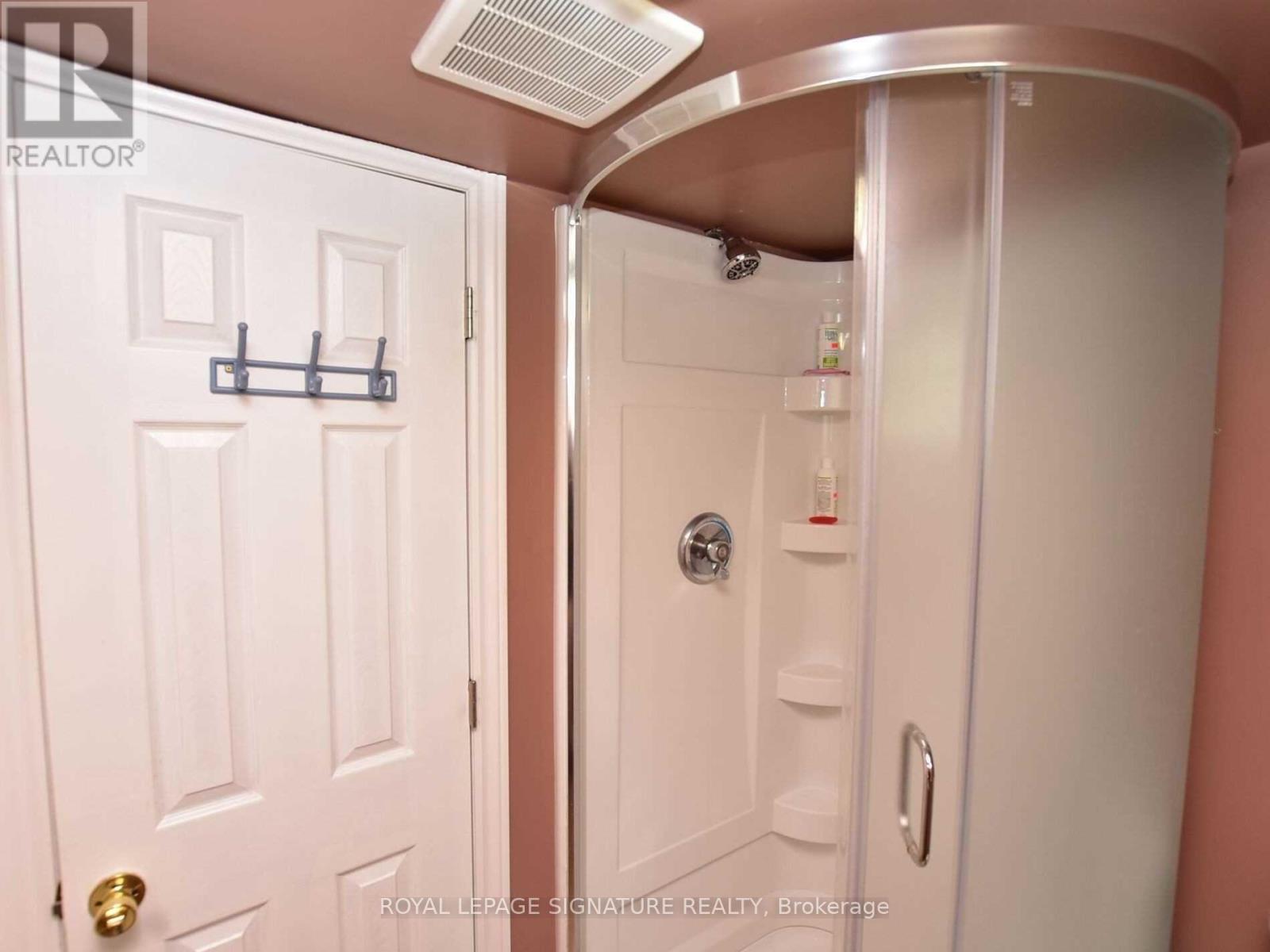 103 Richardson Avenue, Toronto, Ontario  M6M 3S2 - Photo 33 - W13886512