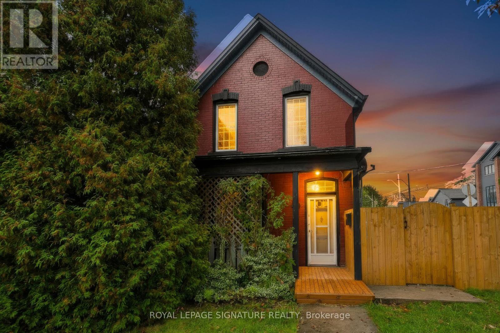 80 TISDALE STREET N, Hamilton, Ontario
