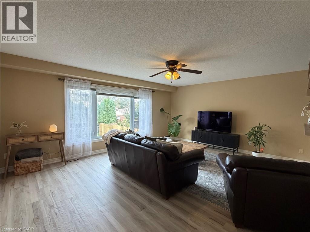 82 St. Davids Road, St. Catharines, Ontario  L2T 1P9 - Photo 9 - 40870381