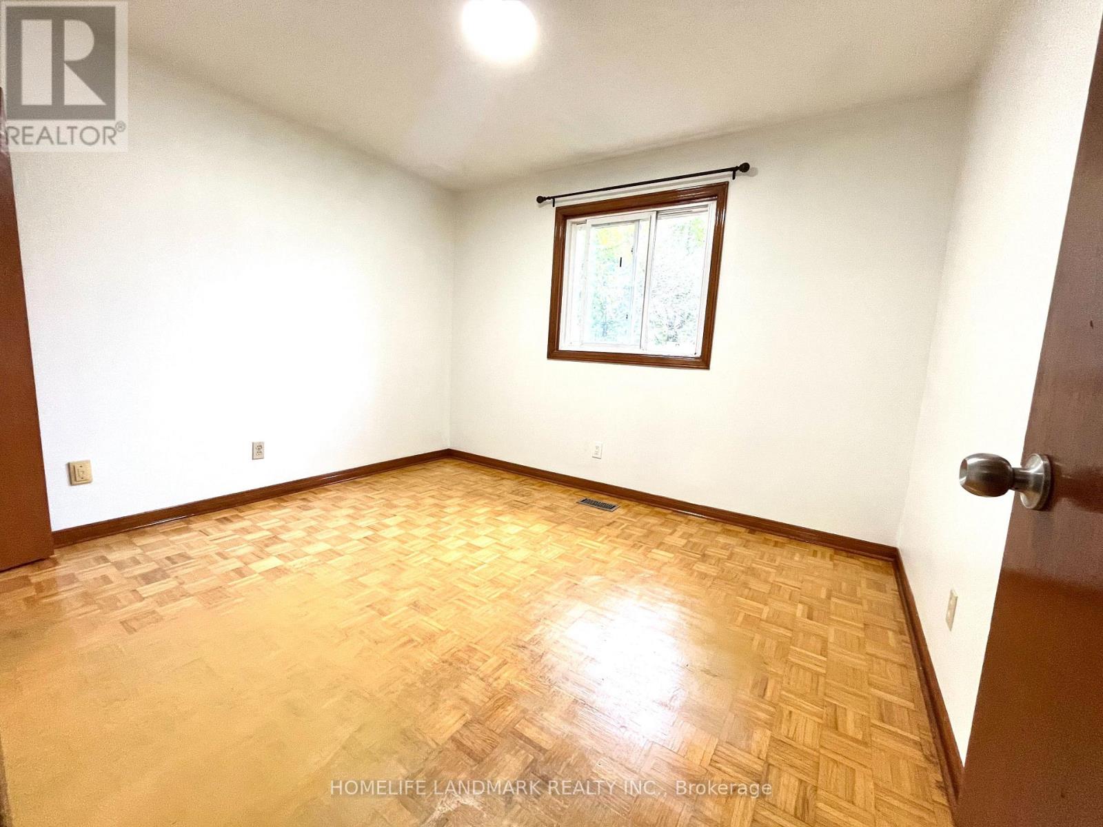 44 Lady Churchill Court, Toronto, Ontario  M1V 2J6 - Photo 13 - E13886554