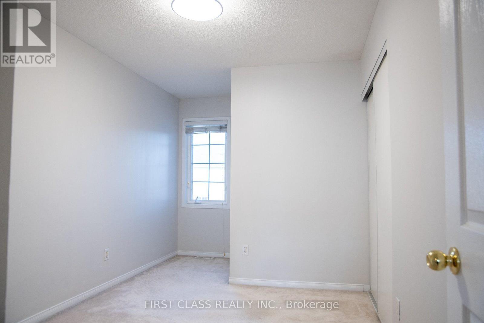 7224 Deanlee Court, Mississauga, Ontario  L5N 8R5 - Photo 11 - W13886544