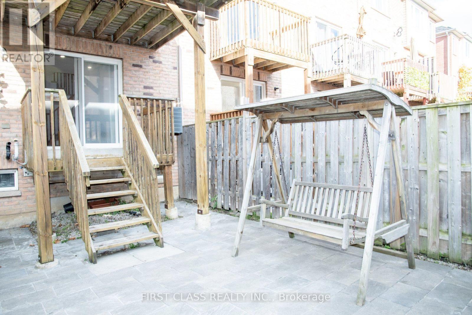 7224 Deanlee Court, Mississauga, Ontario  L5N 8R5 - Photo 16 - W13886544