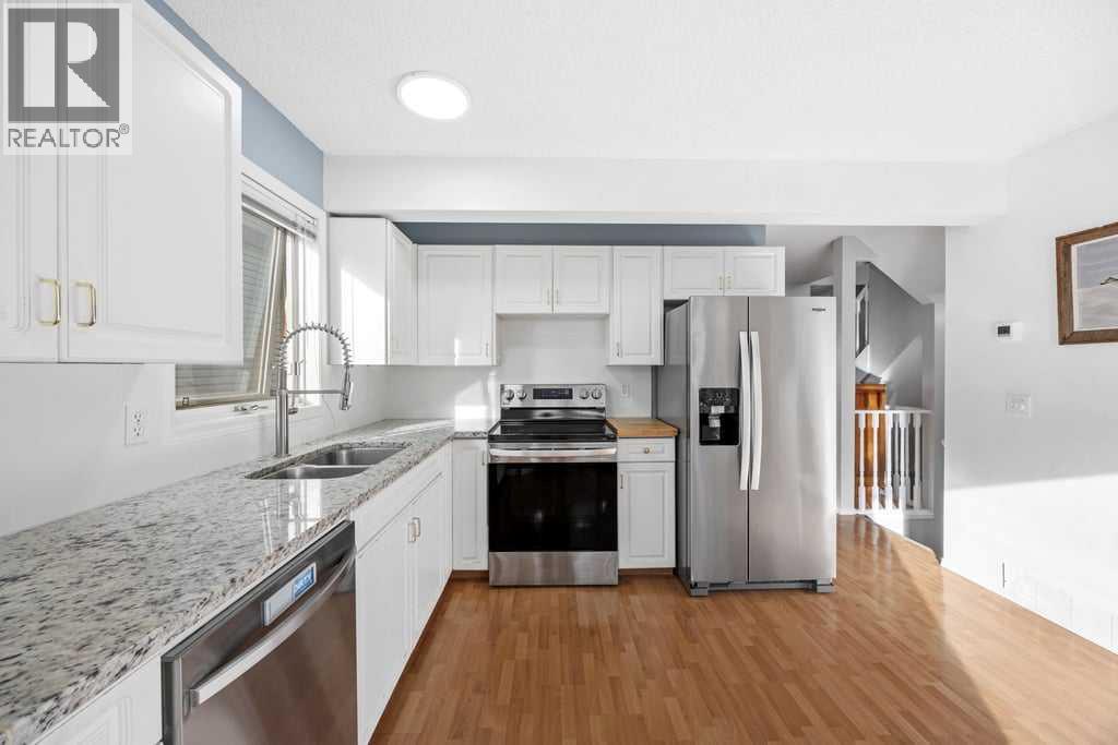 109 Patina Park SW, Calgary, Alberta  T3H 3E2 - Photo 13 - A2350322