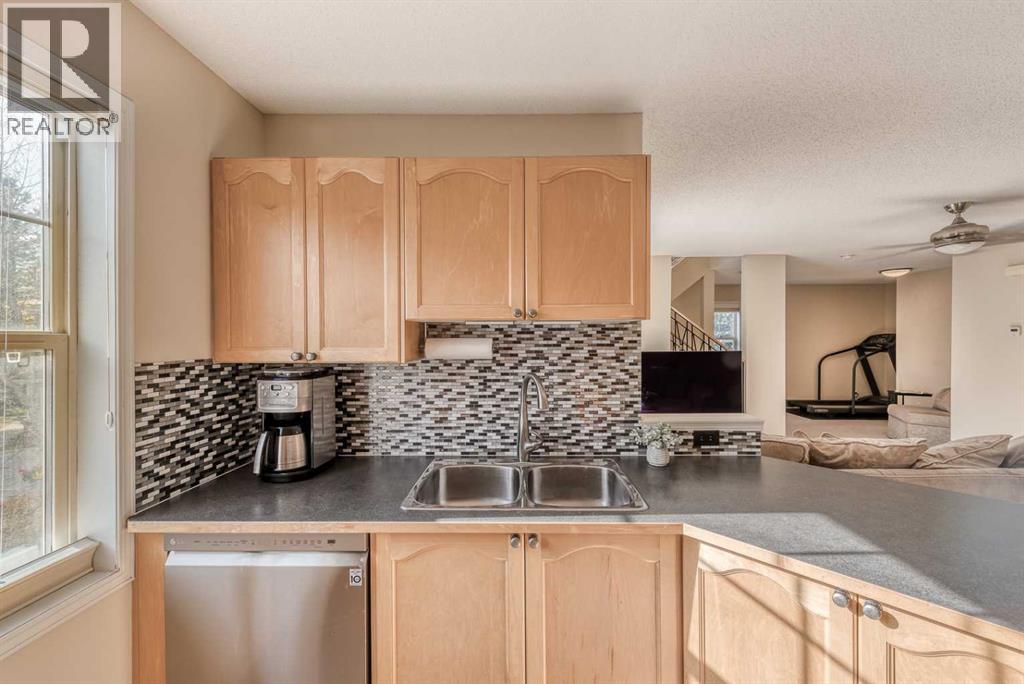 1104, 7171 Coach Hill Road SW, Calgary, Alberta  T3H 3R7 - Photo 9 - A2348937