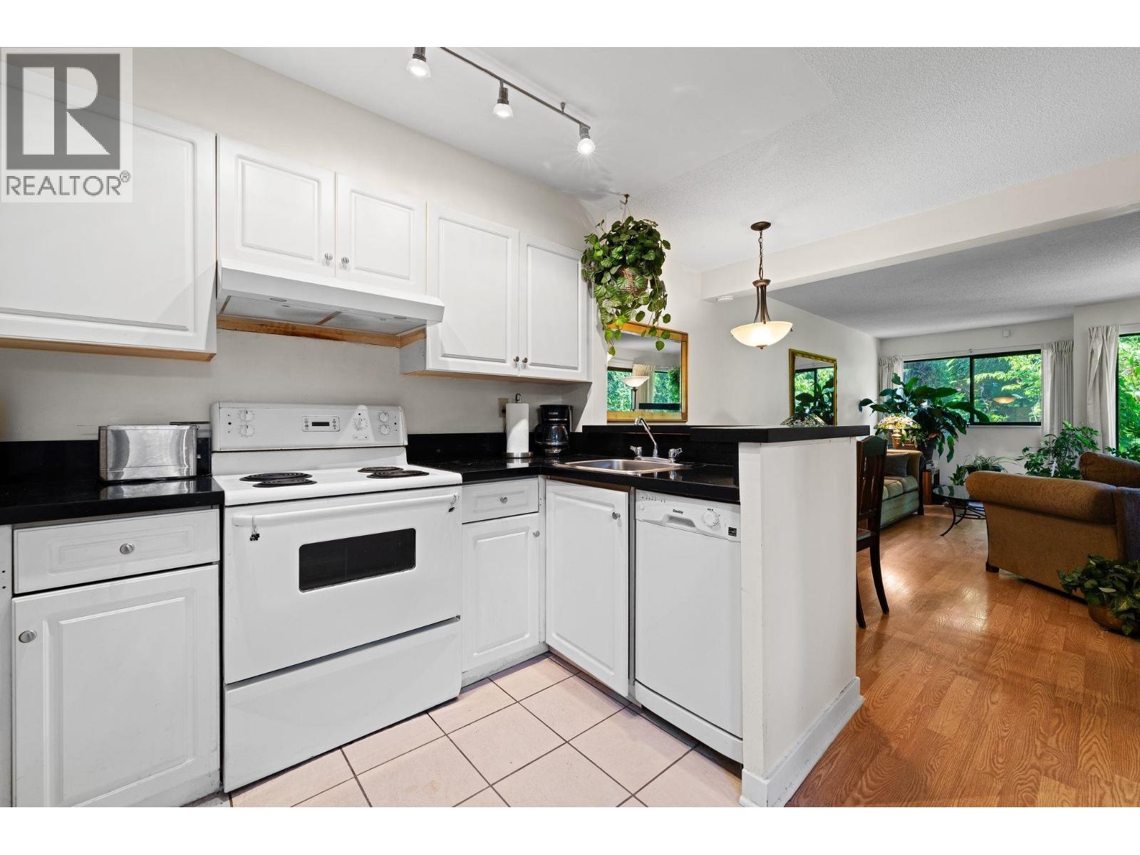 31 460 W 16th Avenue, Vancouver, British Columbia  V5Y 1Z3 - Photo 17 - R3173967