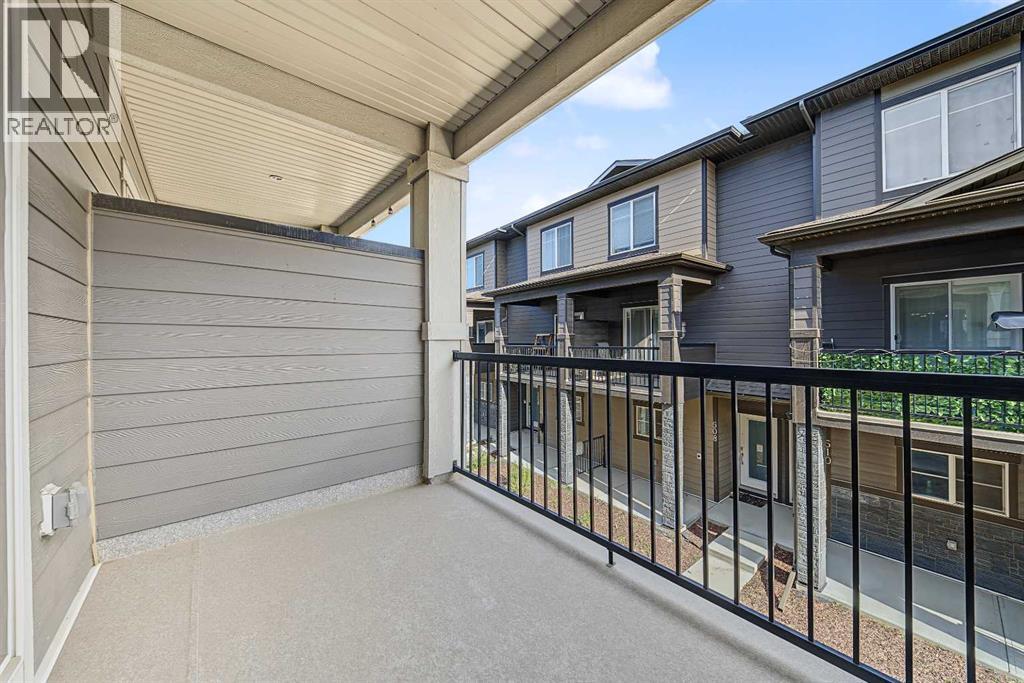708, 95 Skyview Close NE