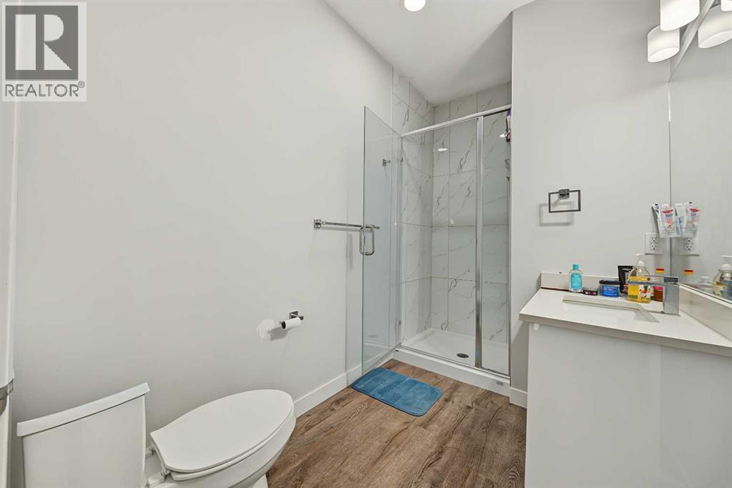 708, 95 Skyview Close NE
