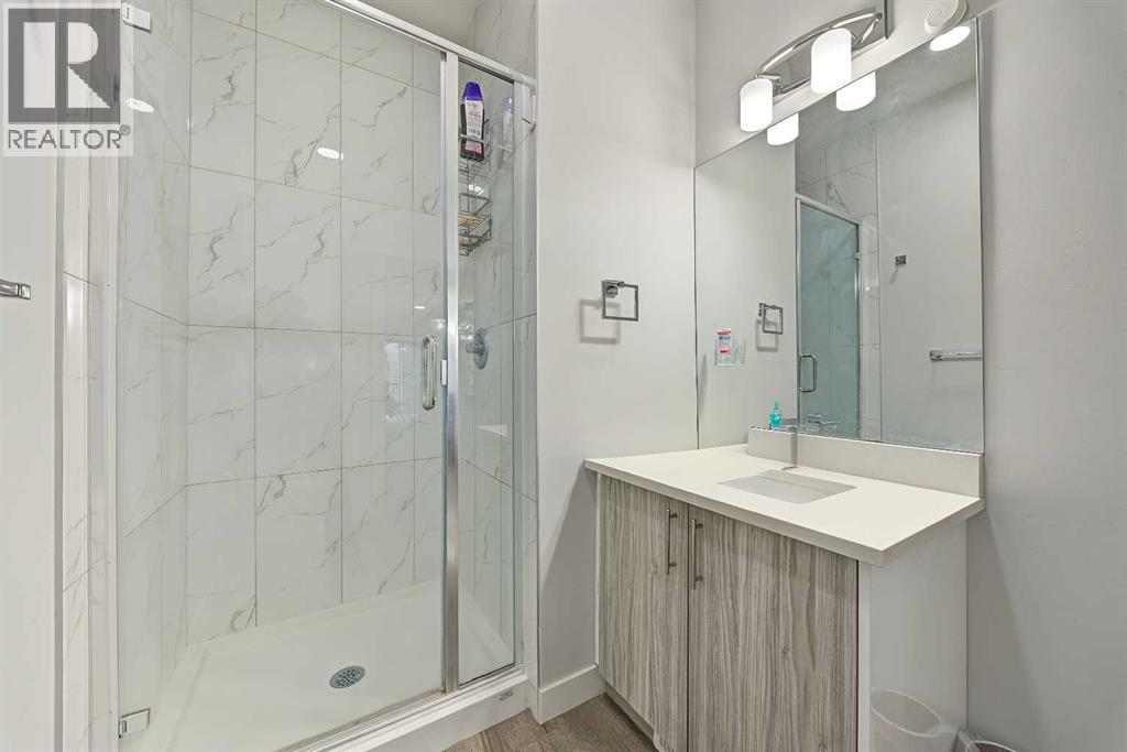 708, 95 Skyview Close NE