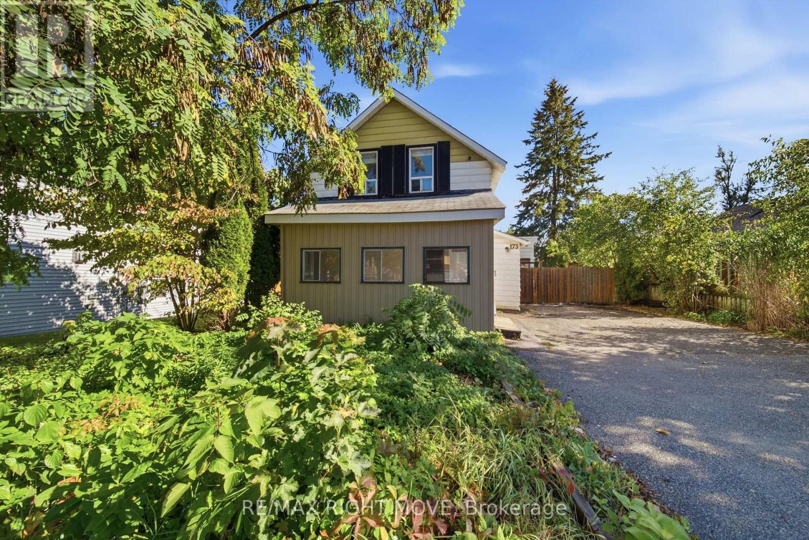 173 Barrie Road, Orillia, Ontario  L3V 2P6 - Photo 3 - S13886574