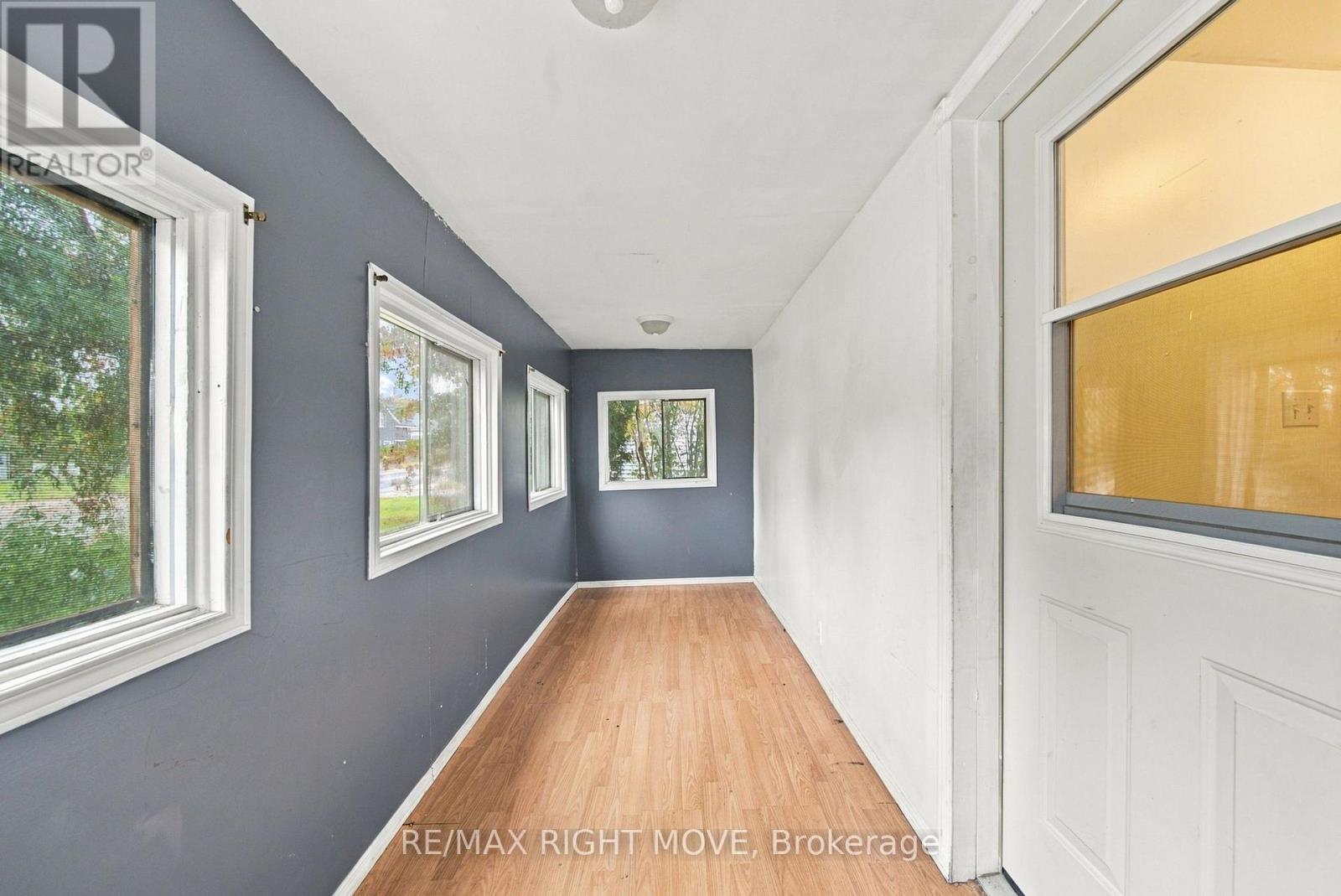 173 Barrie Road, Orillia, Ontario  L3V 2P6 - Photo 4 - S13886574