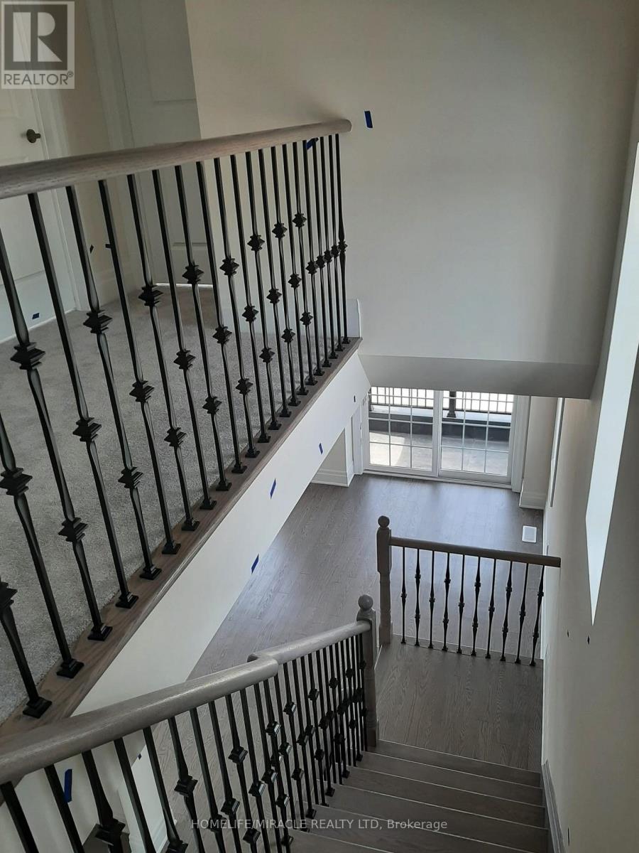 63 Hashmi Place E, Brampton, Ontario  L6Y 0H8 - Photo 5 - W13886570