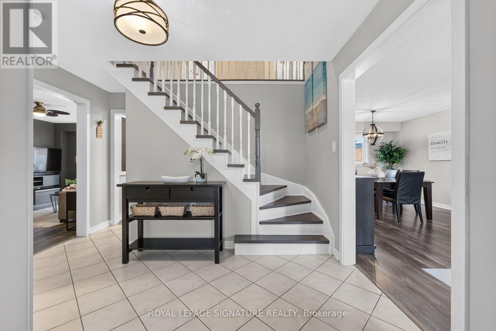 2595 Cavendish Drive, Burlington, Ontario  L7P 4A9 - Photo 5 - W13886588
