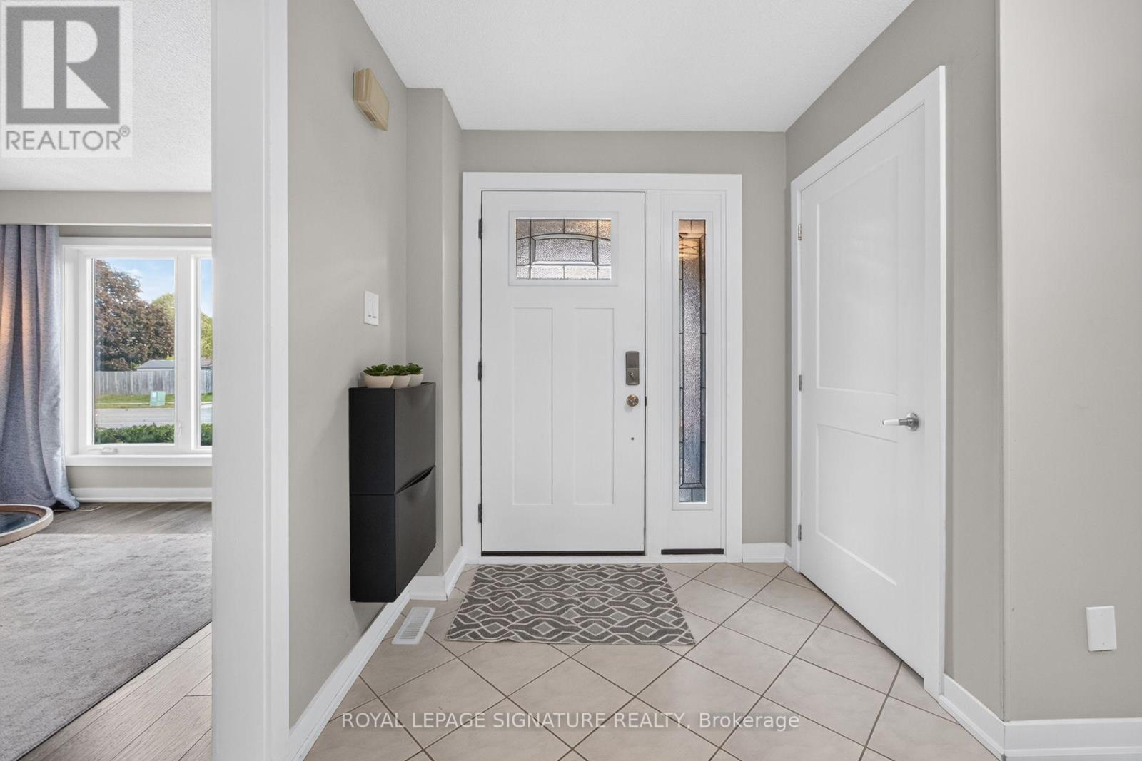 2595 Cavendish Drive, Burlington, Ontario  L7P 4A9 - Photo 6 - W13886588