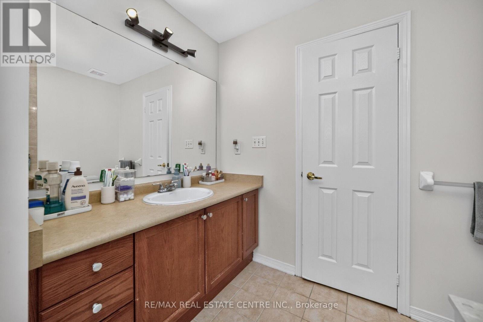 21 River Heights Drive, Brampton, Ontario  L6P 2M9 - Photo 34 - W13886594