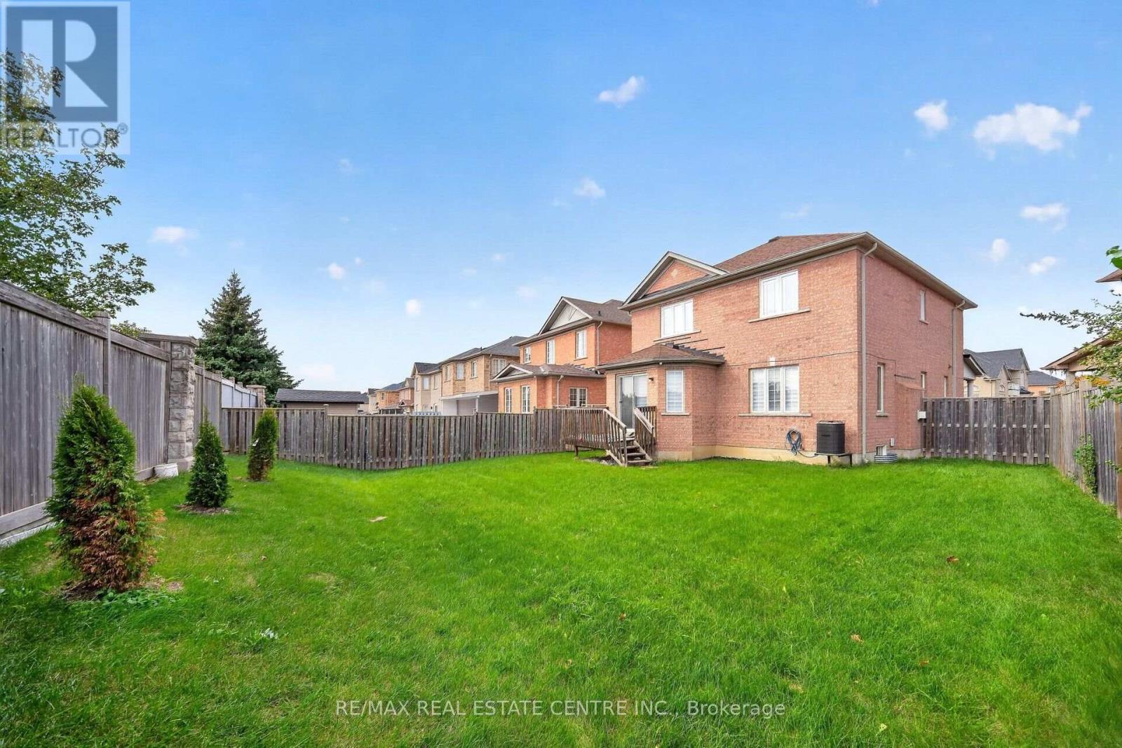 21 River Heights Drive, Brampton, Ontario  L6P 2M9 - Photo 47 - W13886594