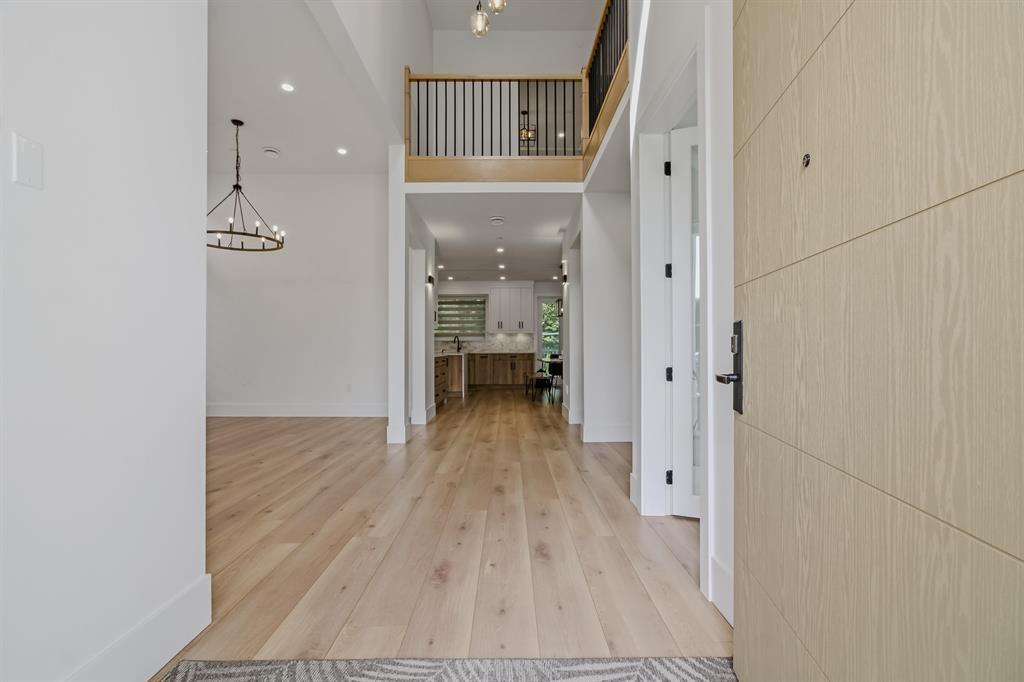 8701 Cleven Drive, Mission, British Columbia  V2V 6Y6 - Photo 11 - R3173848