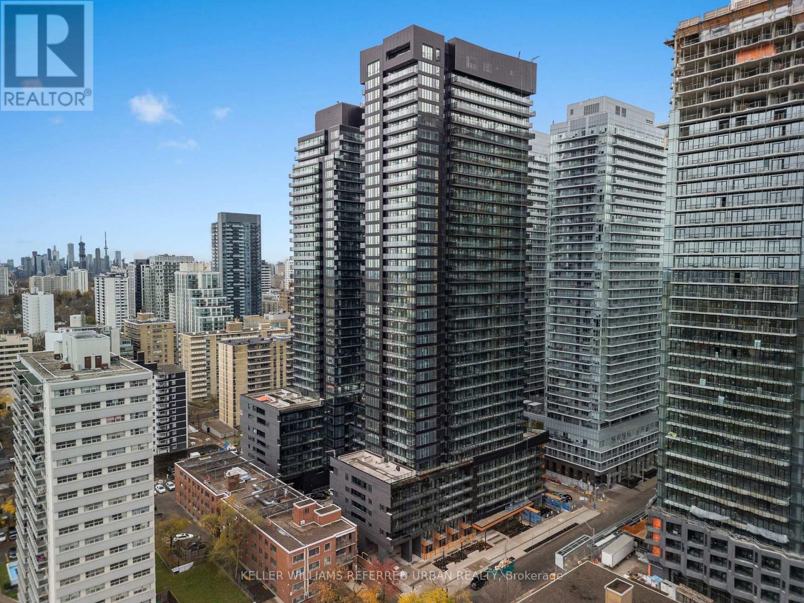 318 - 117 BROADWAY AVENUE, Toronto, Ontario