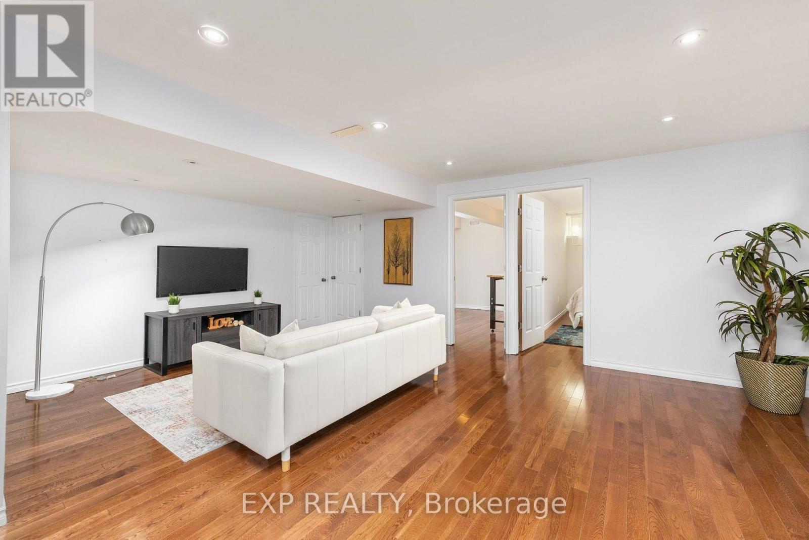 5 Tadcaster Place, Toronto, Ontario  M3B 1G6 - Photo 19 - C13886634