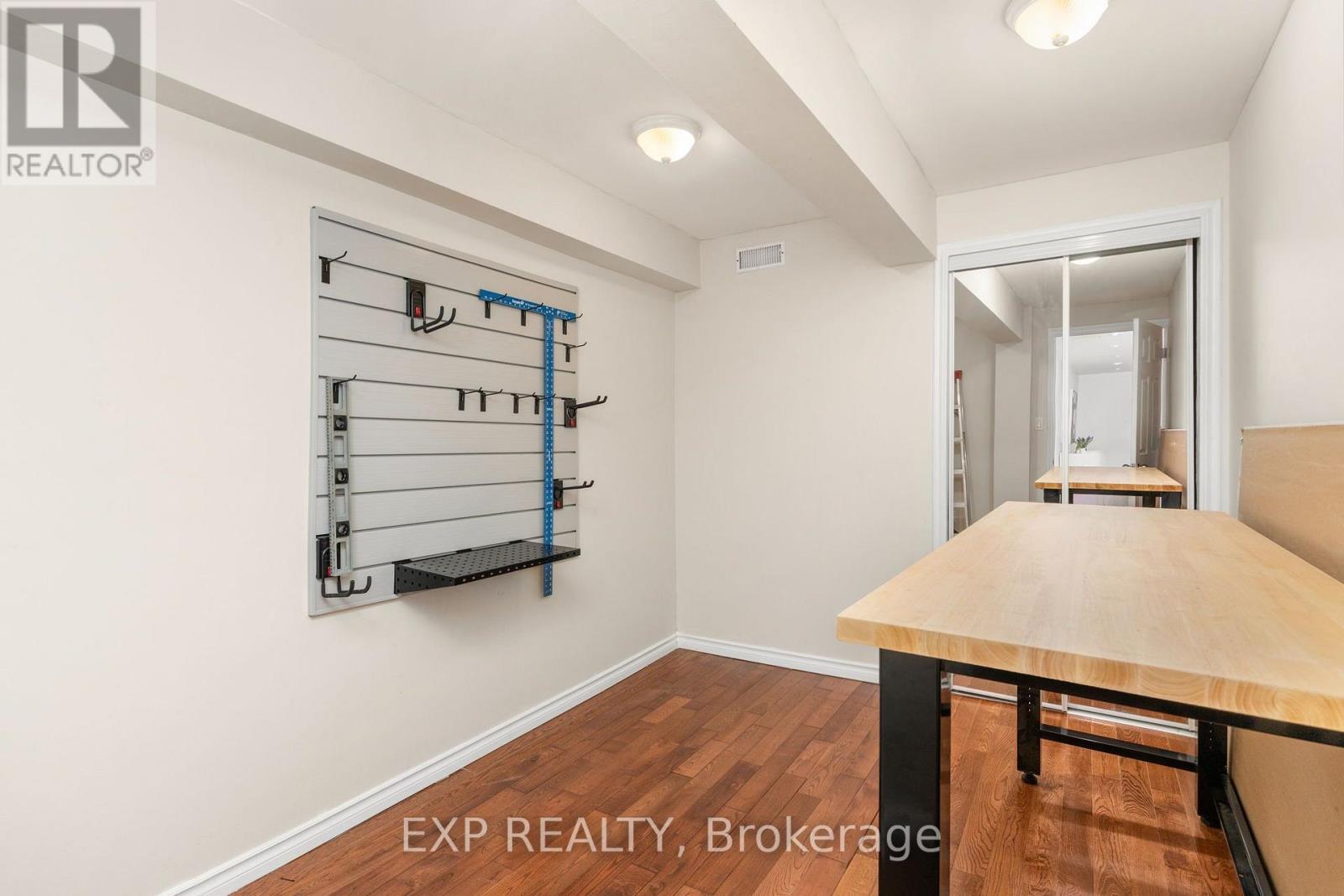 5 Tadcaster Place, Toronto, Ontario  M3B 1G6 - Photo 23 - C13886634