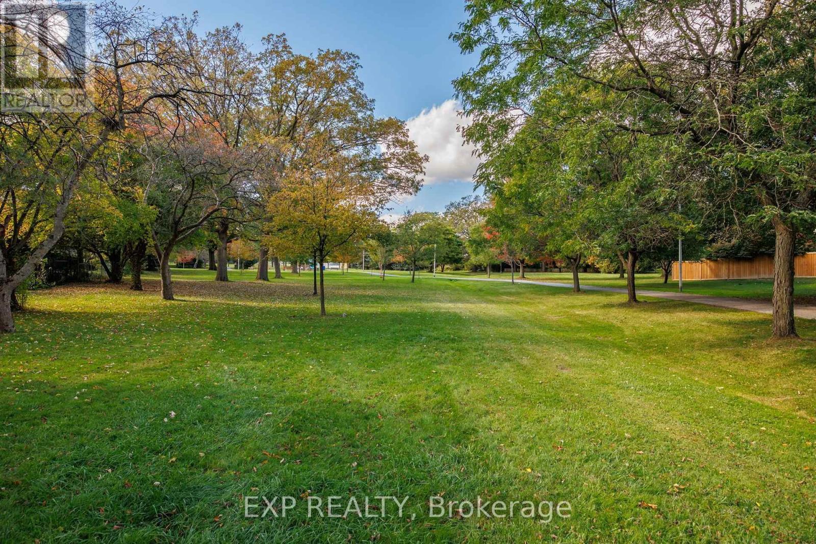 5 Tadcaster Place, Toronto, Ontario  M3B 1G6 - Photo 27 - C13886634