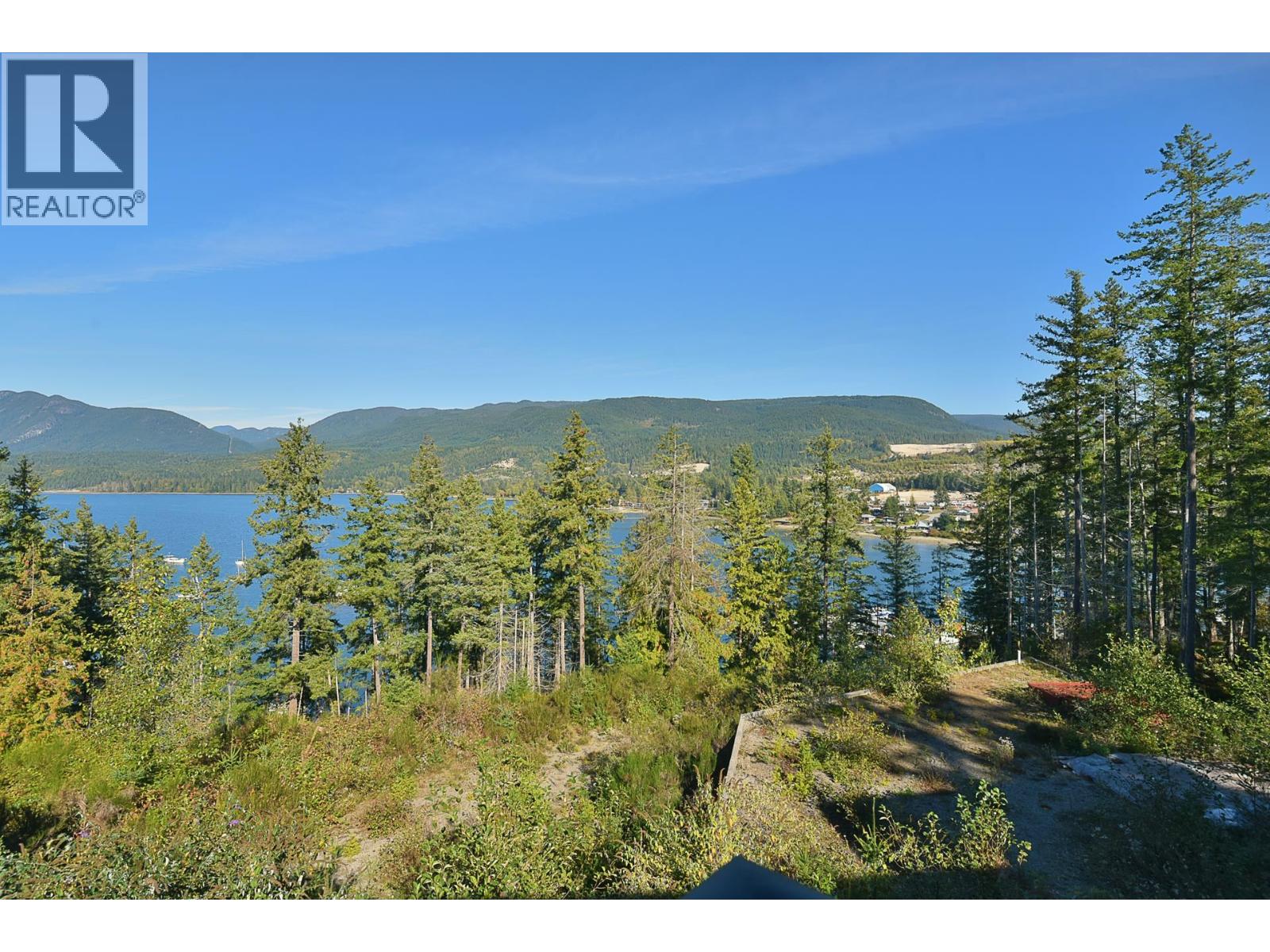 303 5780 Marine Way, Sechelt, British Columbia  V7Z 0L8 - Photo 16 - R3174455