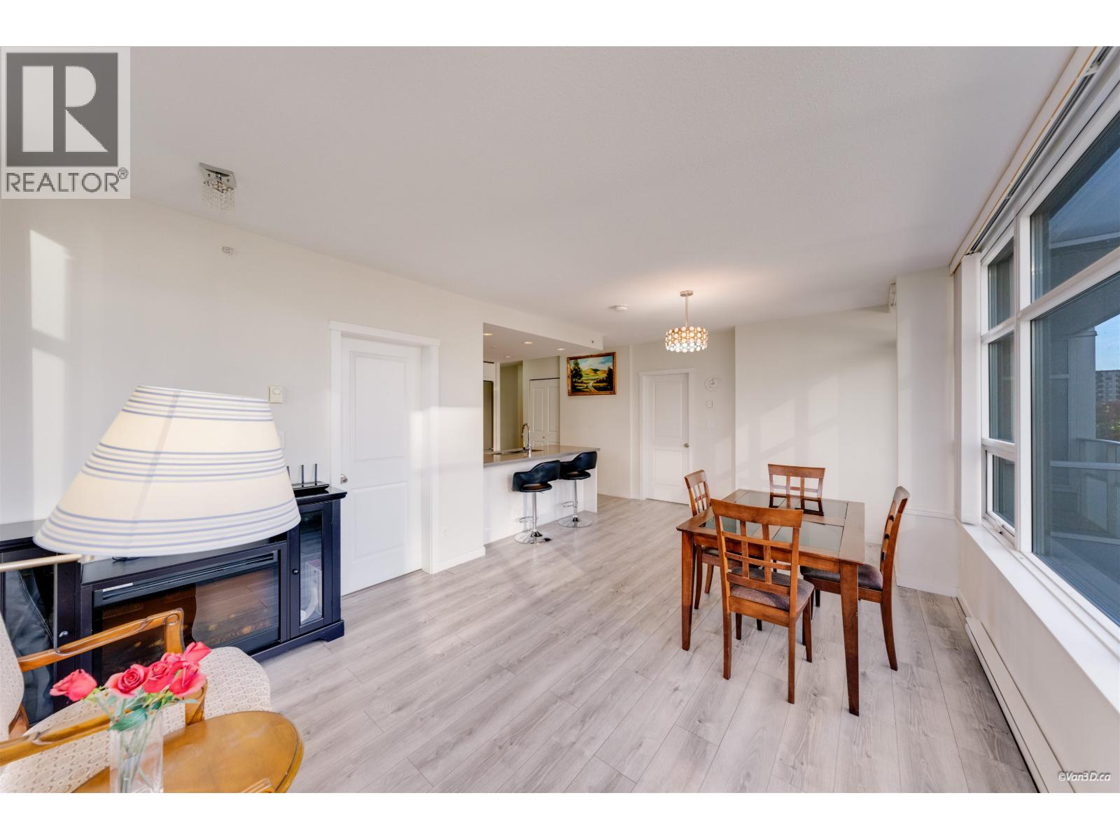 306 4880 Bennett Street, Burnaby, British Columbia  V5H 0C1 - Photo 12 - R3174456