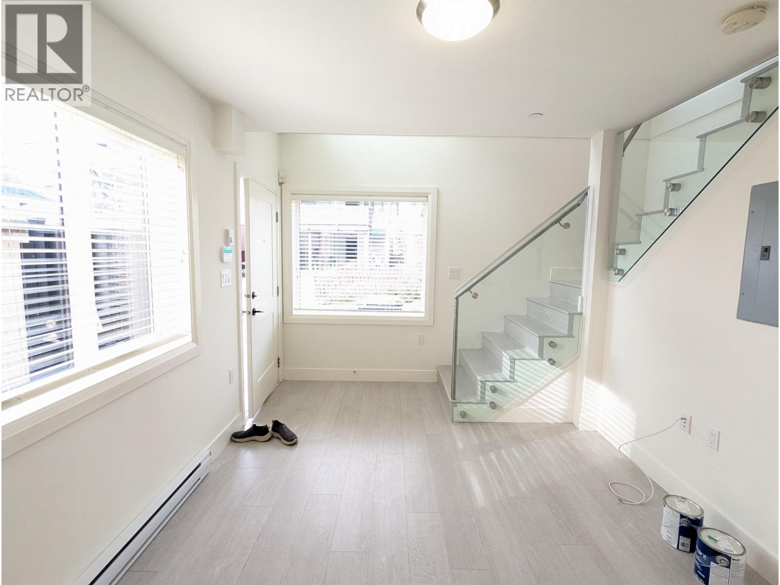 2621 E 47th Avenue, Vancouver, British Columbia  V5S 1B9 - Photo 2 - R3174452
