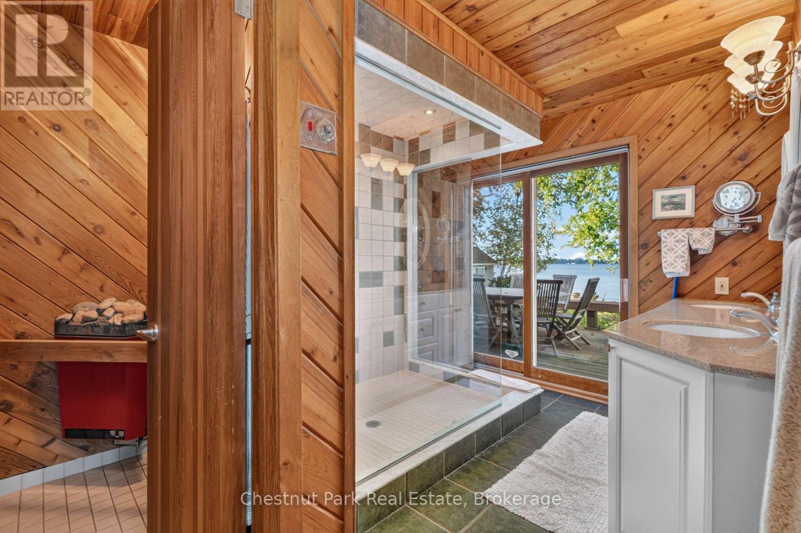 1034 Degrassi Cove Place, Innisfil (Churchill), Ontario  L0L 1W0 - Photo 18 - N13886632