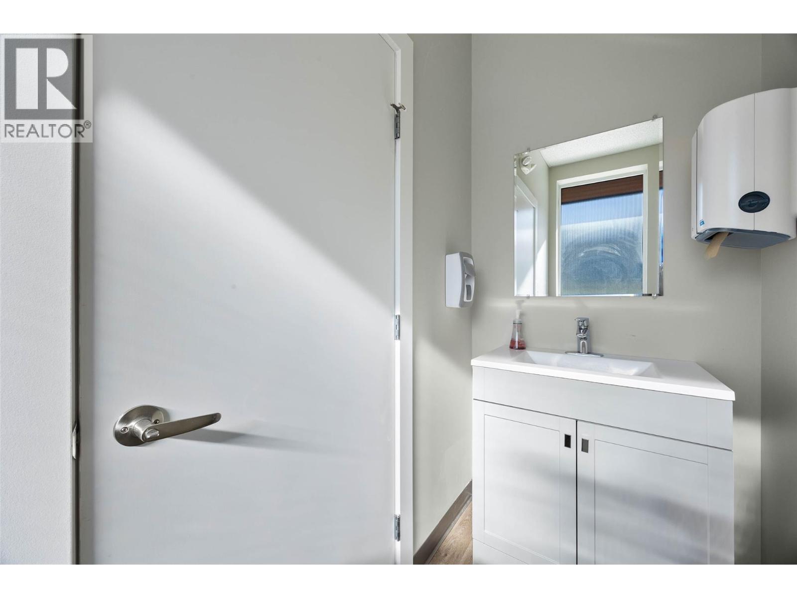 7450 Dallas Drive Unit# 204, Kamloops, British Columbia  V2C 6X2 - Photo 7 - 10373833