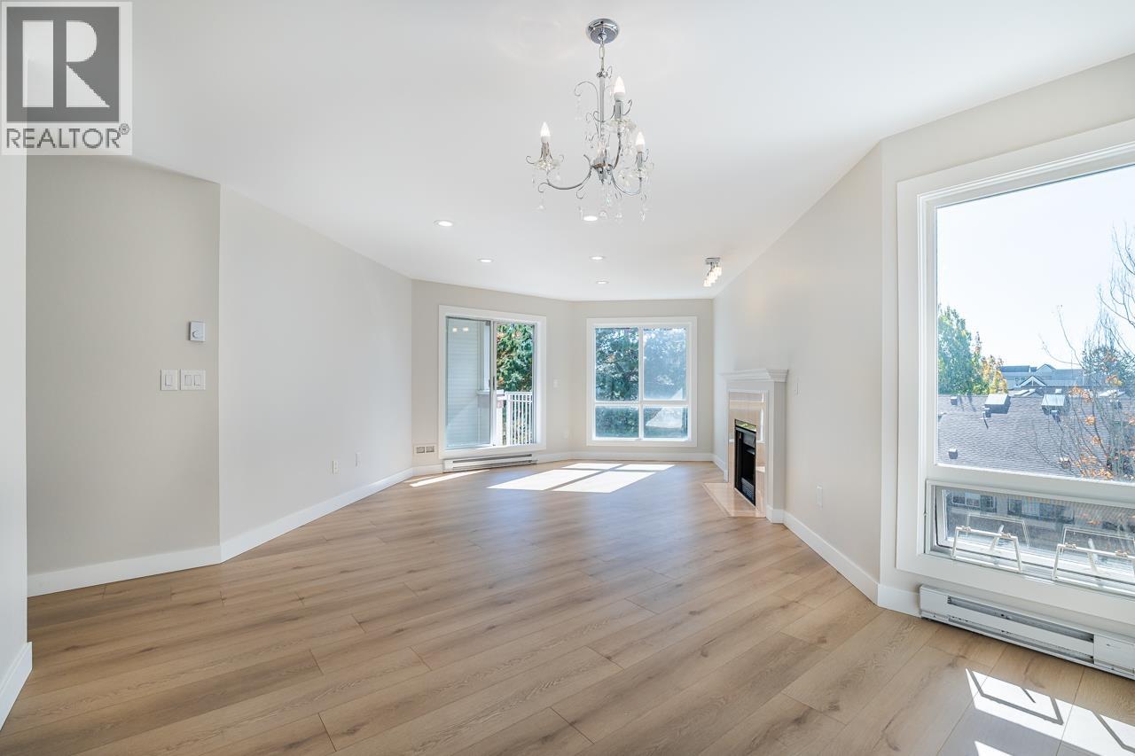321 7453 MOFFATT ROAD, richmond, British Columbia