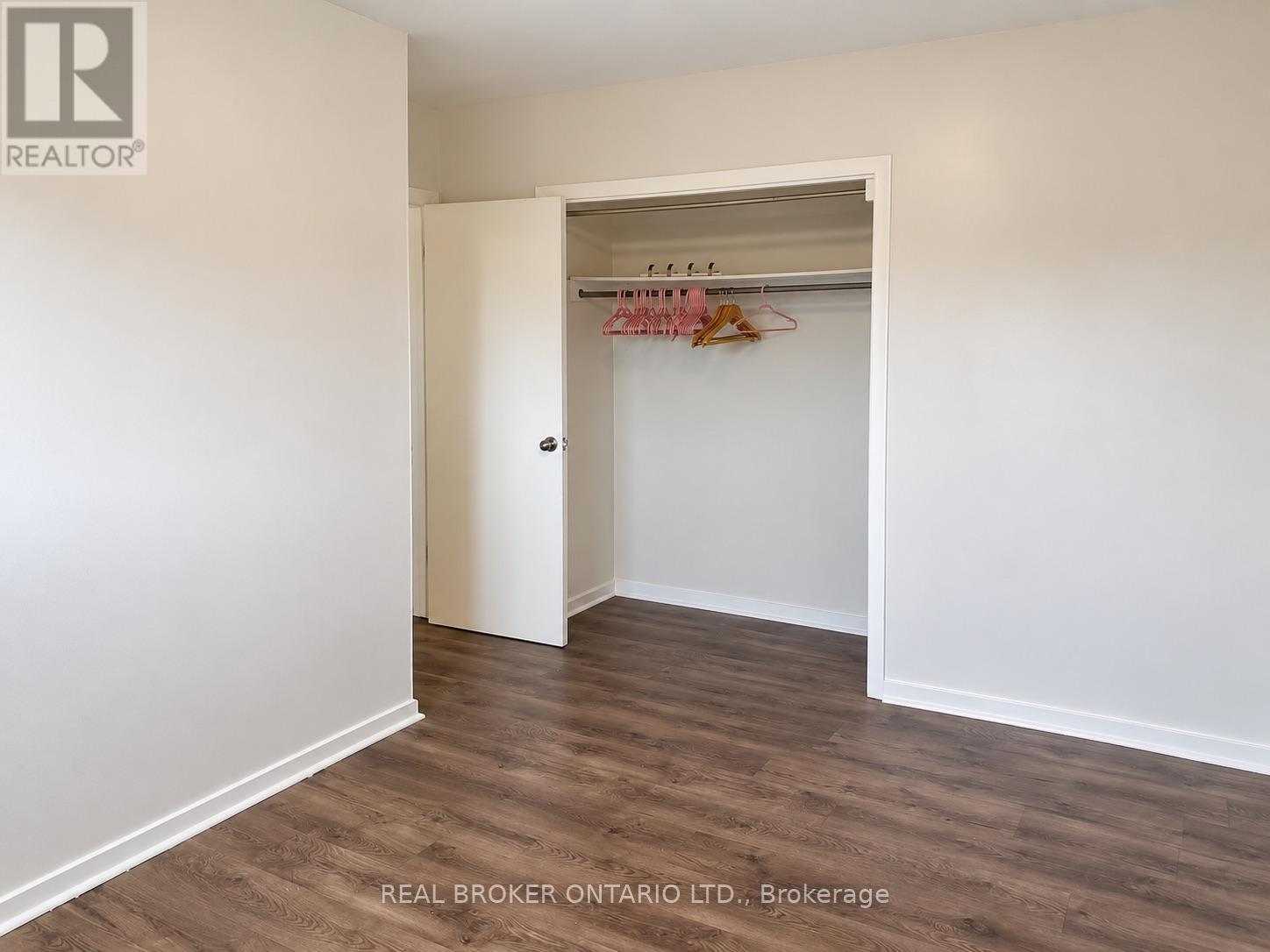 49 Thompson Avenue, Thorold, Ontario  L2V 2N2 - Photo 13 - X13886658